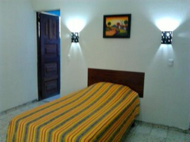 Hostal Dona Marta San Salvador Luaran gambar