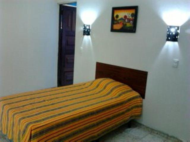 Hostal Dona Marta San Salvador Luaran gambar