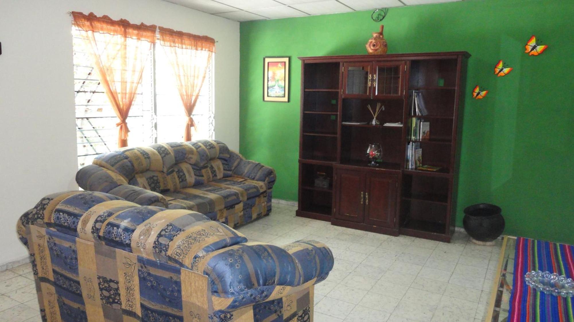 Hostal Dona Marta San Salvador Luaran gambar