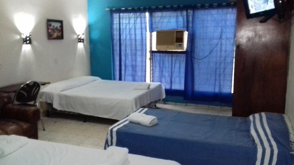 Hostal Dona Marta San Salvador Luaran gambar